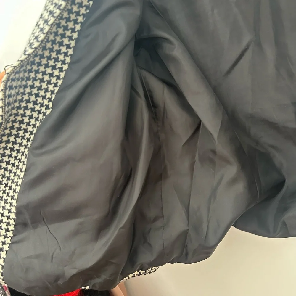 Vintage Black & White Houndstooth Zip-Front Women's Jacket - Picture 6 of 7